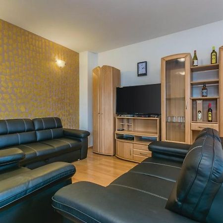 Apartmani Leiva Лабин Екстериор снимка