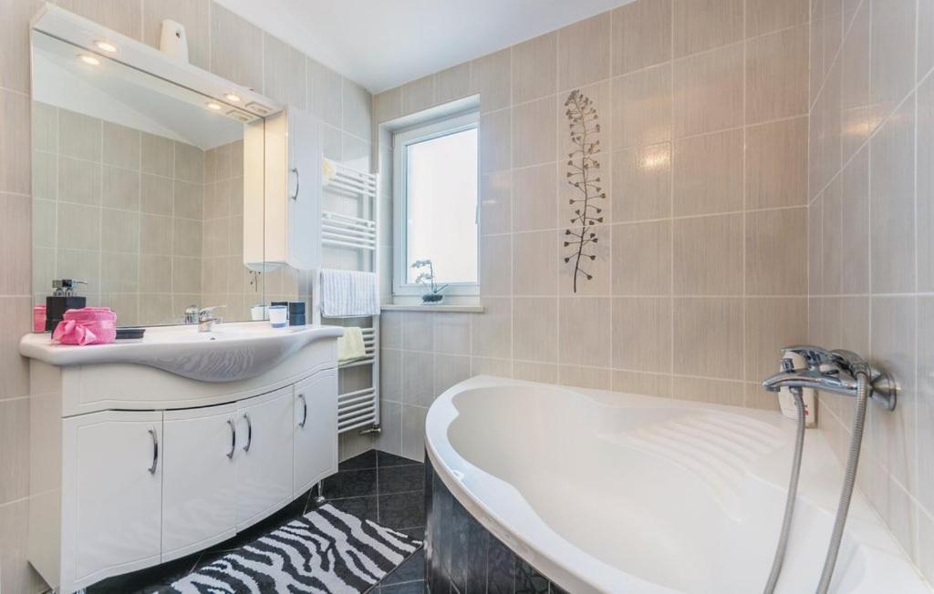 Apartmani Leiva Лабин Екстериор снимка