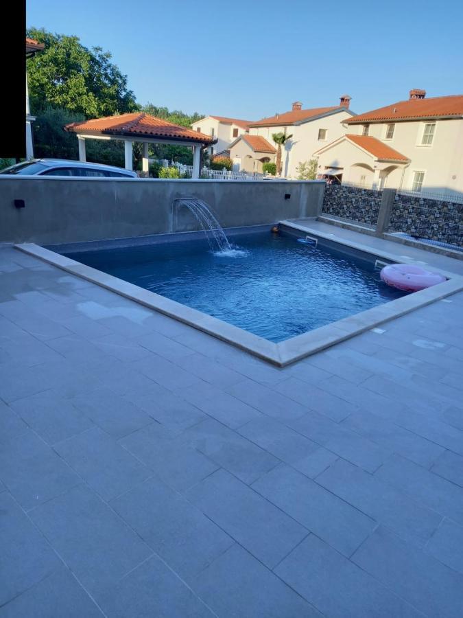 Apartmani Leiva Лабин Екстериор снимка