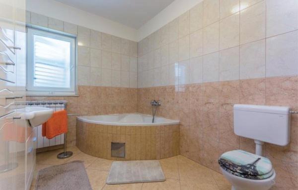 Apartmani Leiva Лабин Екстериор снимка
